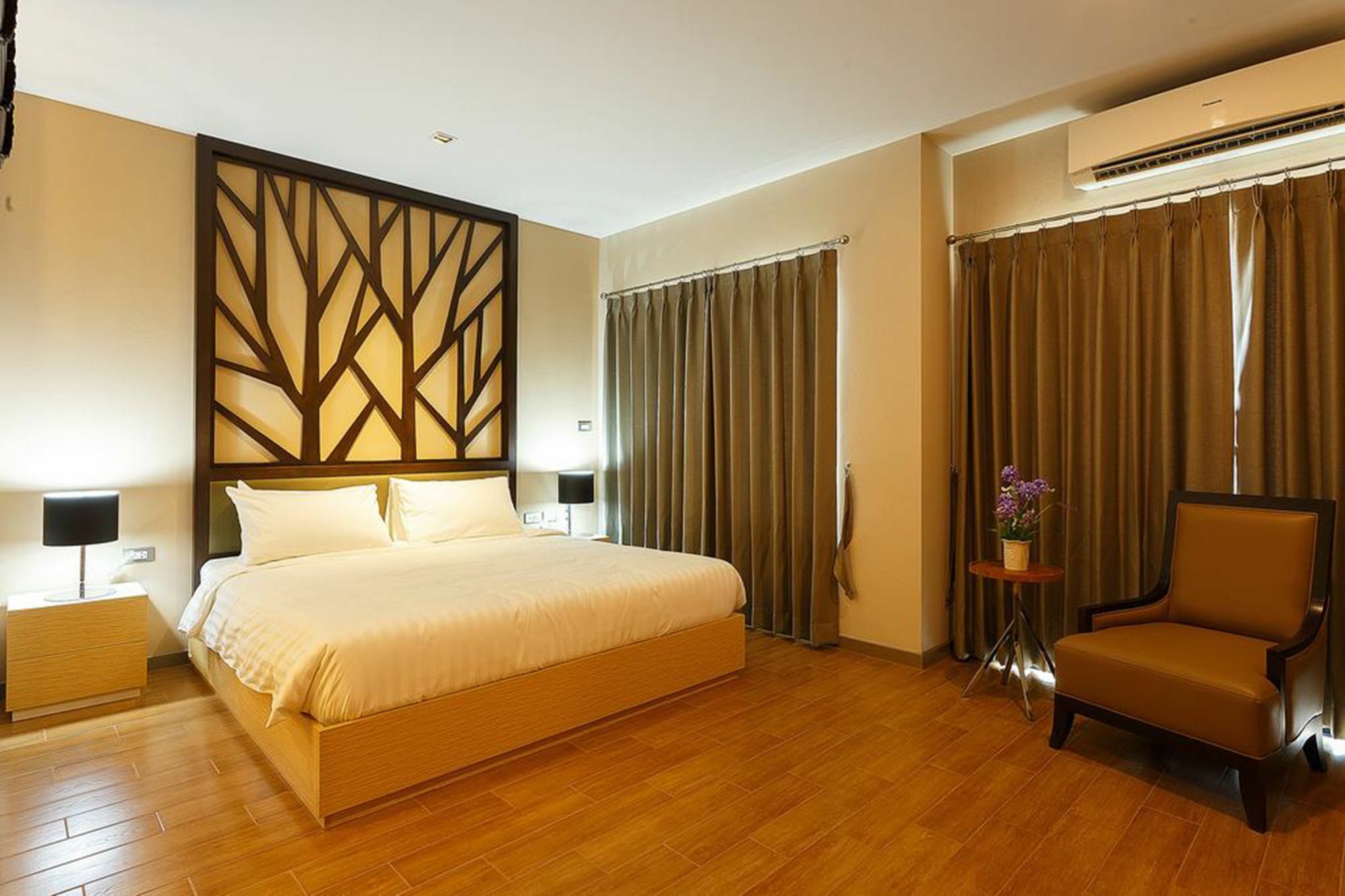 Green Point Residence Hotel Bangkok Exteriör bild